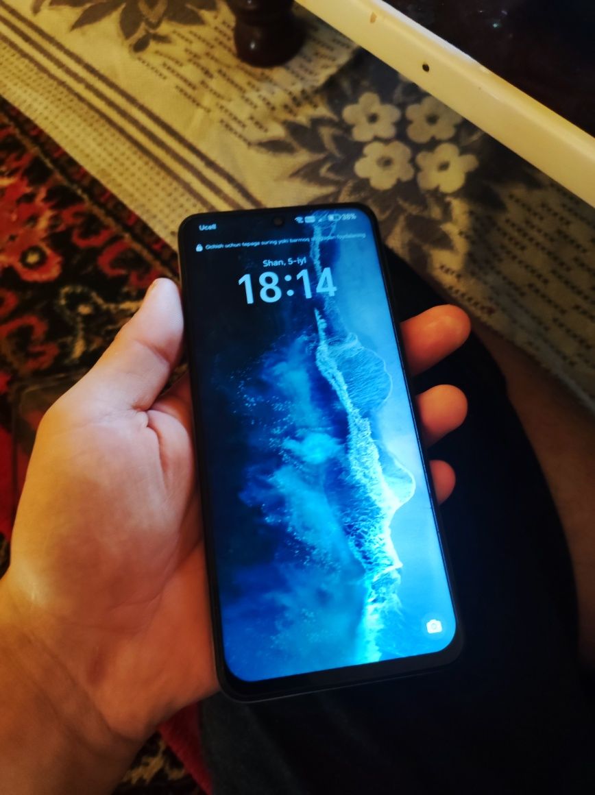 Xonorx7b korinishiga gap yoq ayol kishi ishlatgan  karopkasi