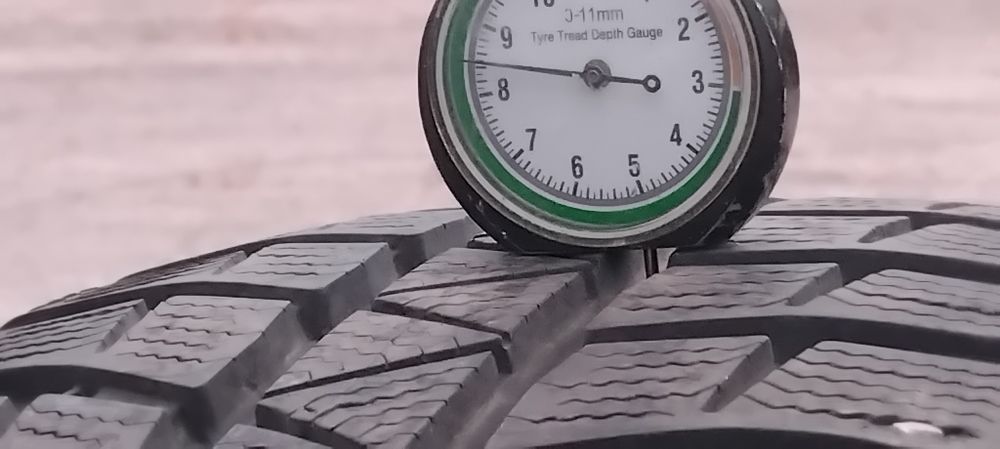 Гуми 215 60 16 Фалкен Falken 4 броя+. Нов внос. Като нови!