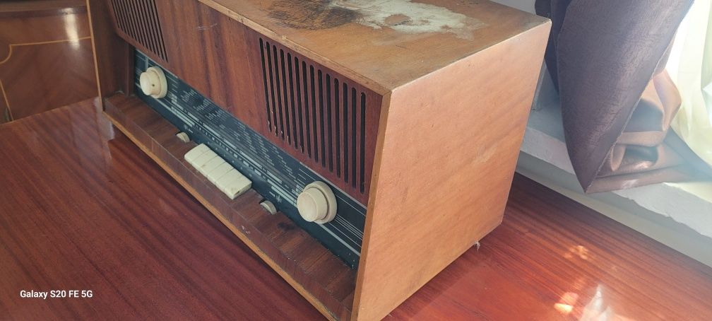 Radio vechi, cu lampi Darclee 4 fabricat in anii '60