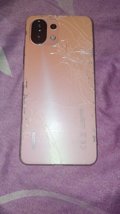 Mi 11 Lite 128gb 6gb в нормальном состоянии