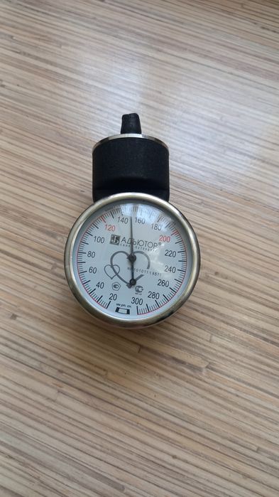 Манометр к тонометру