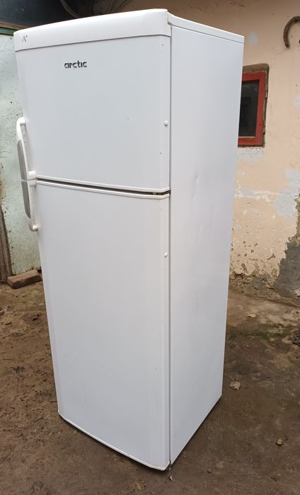 Combina/Frigider marca Artic, inaltime 1,70 cm