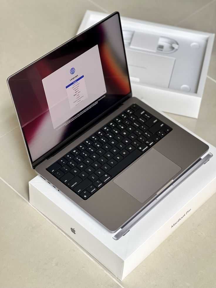 Macbook Pro M2 256 бўлиб тўлашга