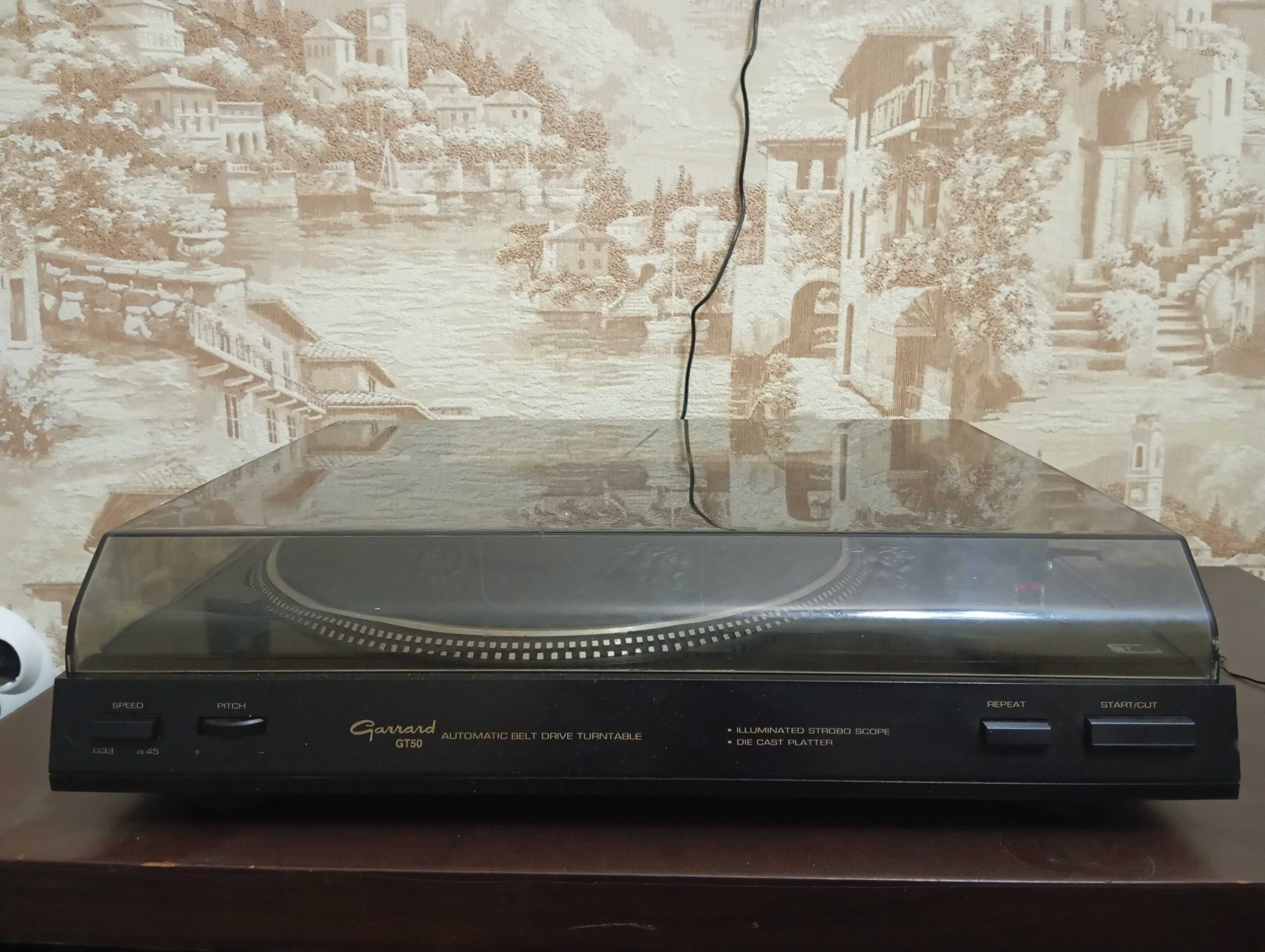 Продам проигрыватель винил дисков GARRARD model GT-50.