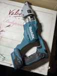 Makita DJS 200 , taiat tabla