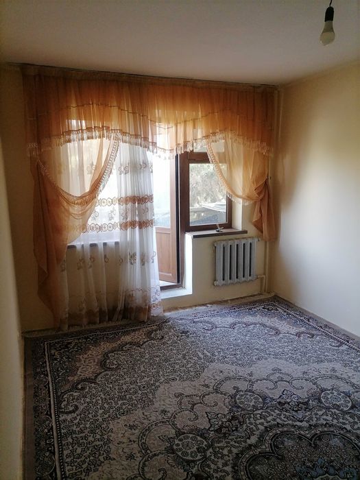 Квартира сотилади 2х хонали горгаз Саодат ресторани якинида