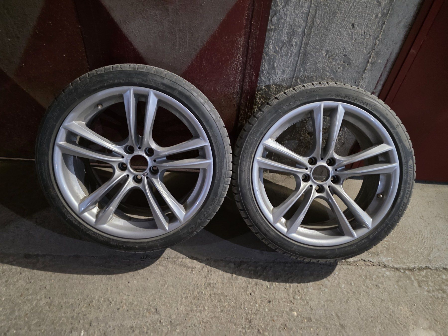 BMW Style 303 – 20 цола със зимни гуми Arivo DOT 2023