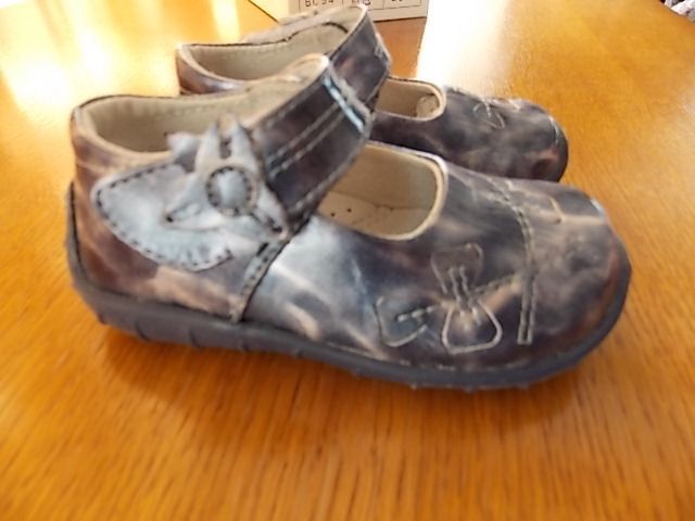 Pantofi din piele pentru fetite mar 19