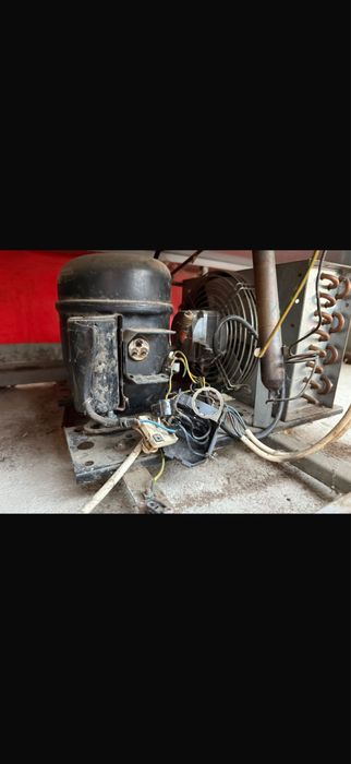 Vitrina frigorifica defecta