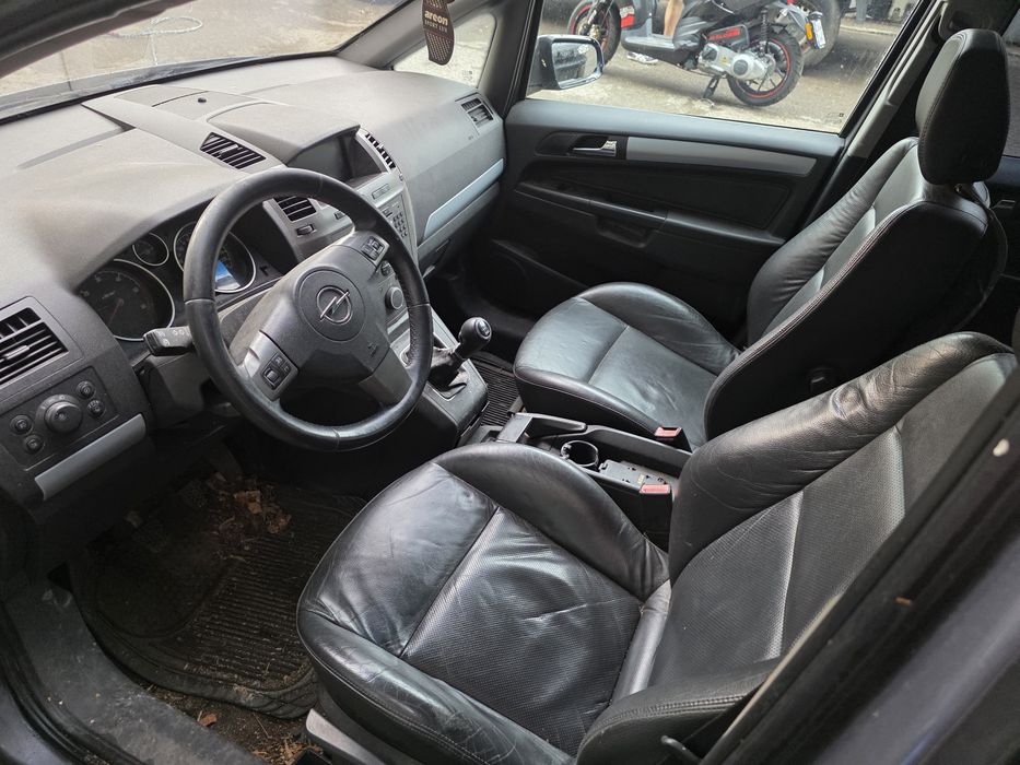 Кожен салон Опел Зафира Б Opel Zafira B
