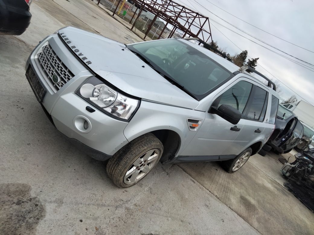 Dezmembrez land rover frelander