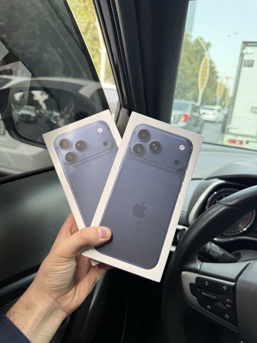 Iphone 17 pro max 2 sim CH/A 2200$