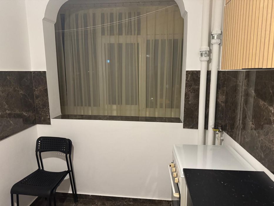 Proprietar, vand apartament 2 cam ion mihalache- zona ciuperca/Domenii