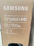 Samsung Crystal UHD DU7100 108 CM