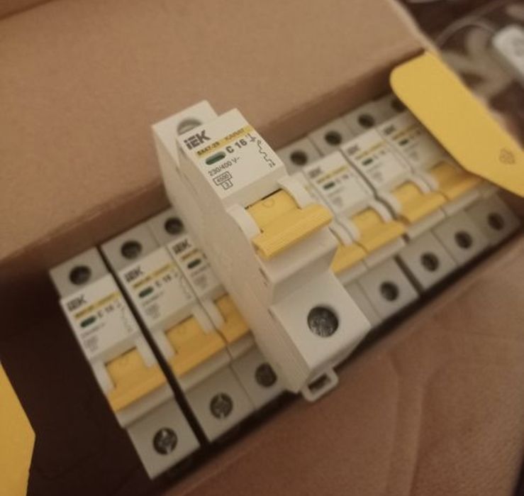 Автоматы разный от 1 ф до 3 ф