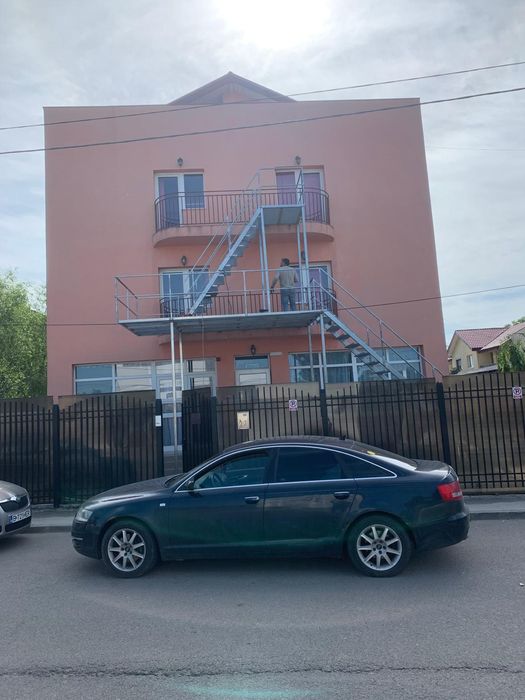 Scara metalica zincata  exterioara pentru ,case, beciuri și incendii