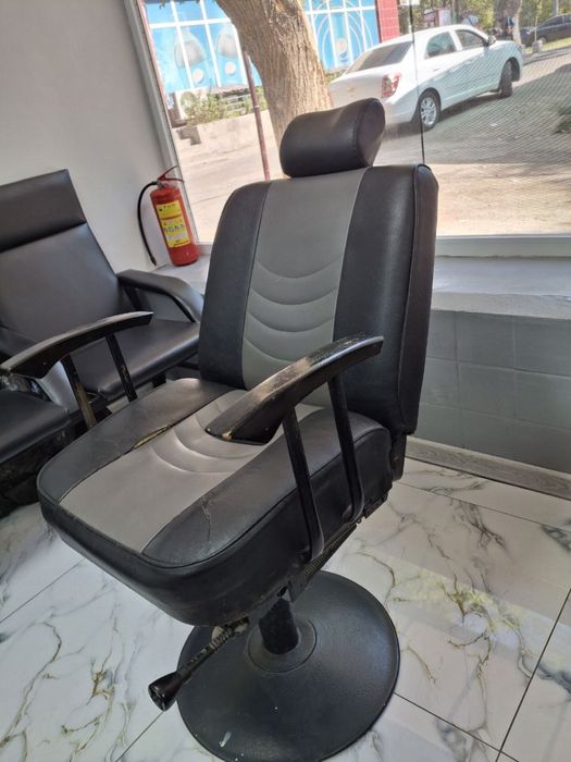 Продается кресло в салон красоты