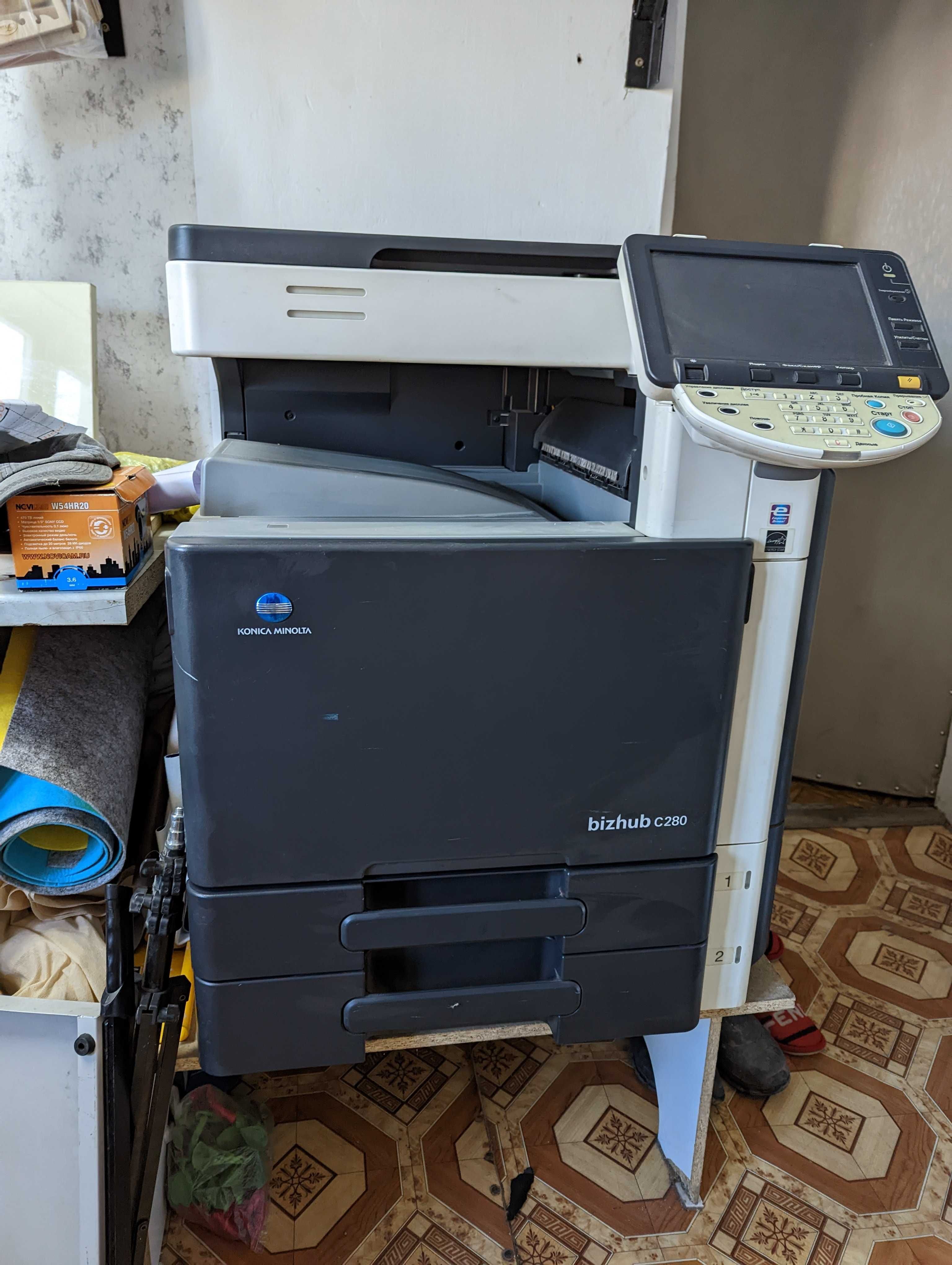 принтер Konica minolta