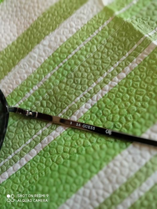 Дамски очила Guess