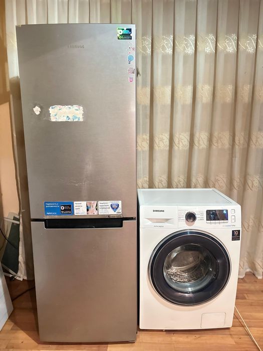 Холодильник Samsung