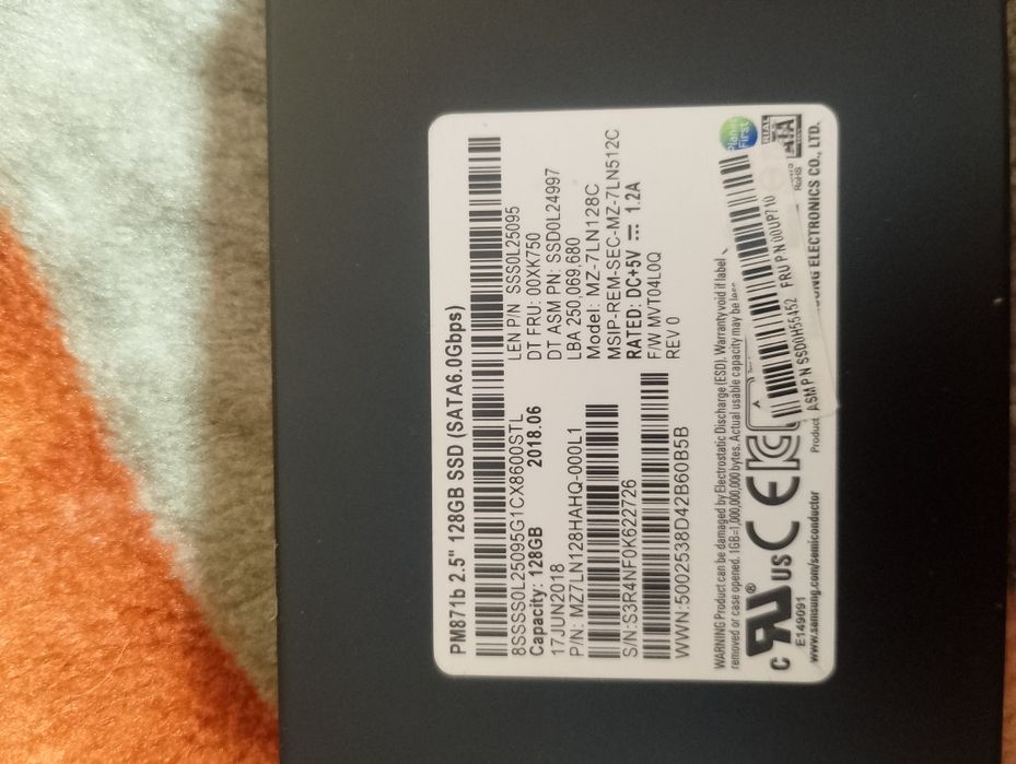 ssd 128 gb fara defecte