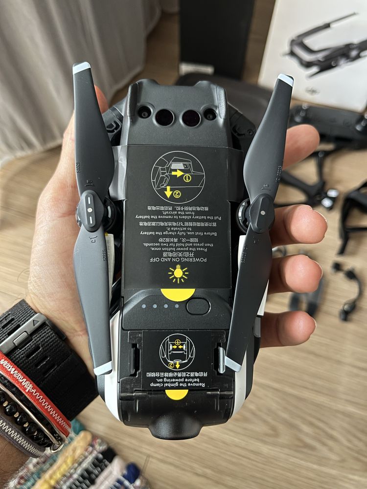 Mavic Air Fly More Combo nou!
