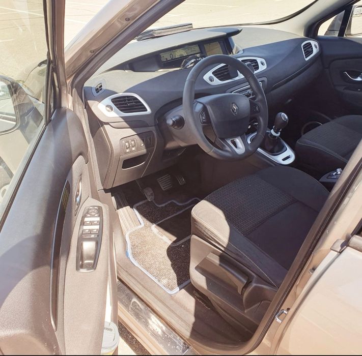 Renault Grand Scenic 1.9 dci 7 locuri  2010