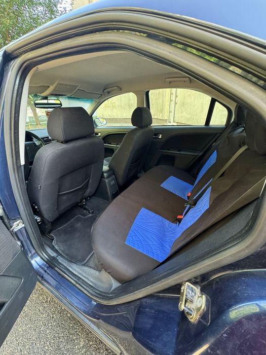 Ford Mondeo Albastru