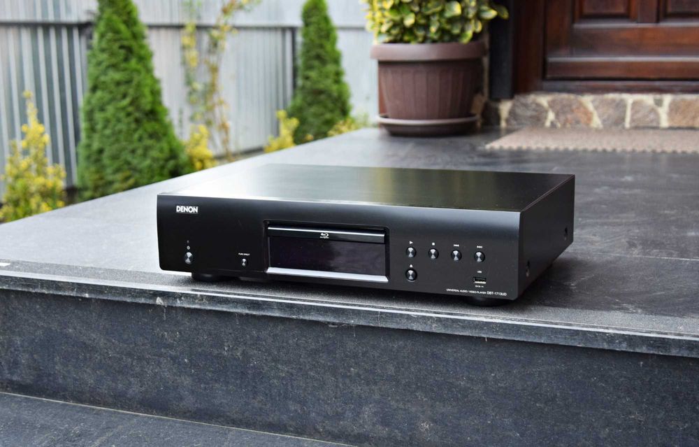 3D Blu-ray DVD/CD player Denon DBT-1713UD