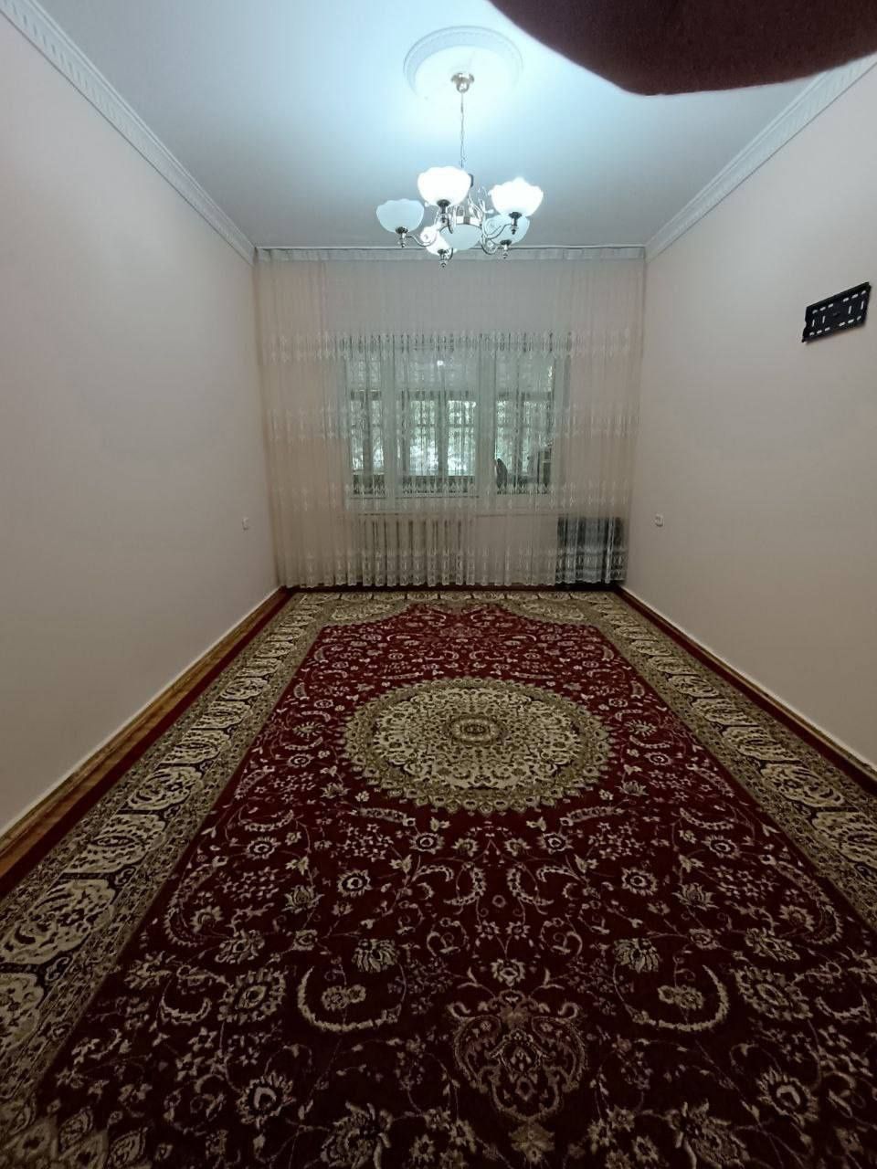Продается квартира Дустлик-1, 3-х комнатная 1-й этаж балкон 2х6