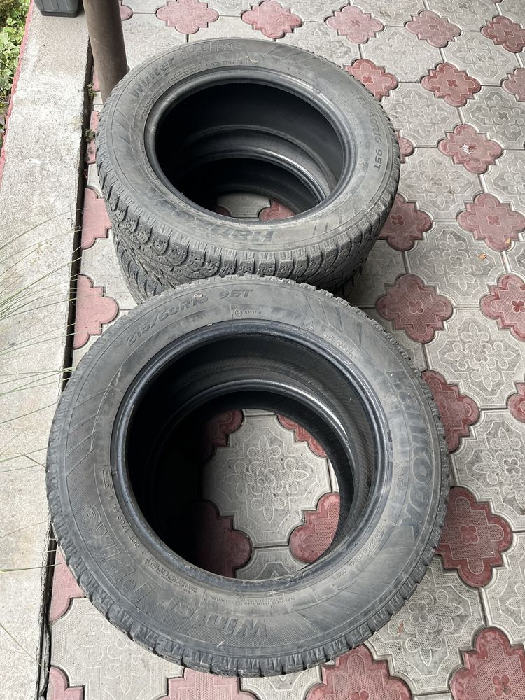 Продам комплект зимних шин р16
