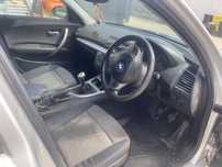 Vand BMW series 1 intr-o formă foarte bună stare de functionare