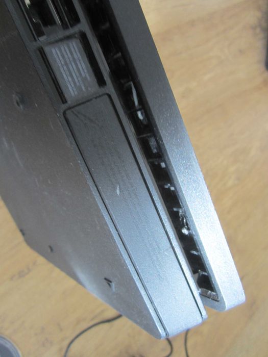 Sony Playstation 4 Slim 500GB модел CUH-2016A