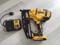 Pistol cuie DeWalt Brushless DCN 660