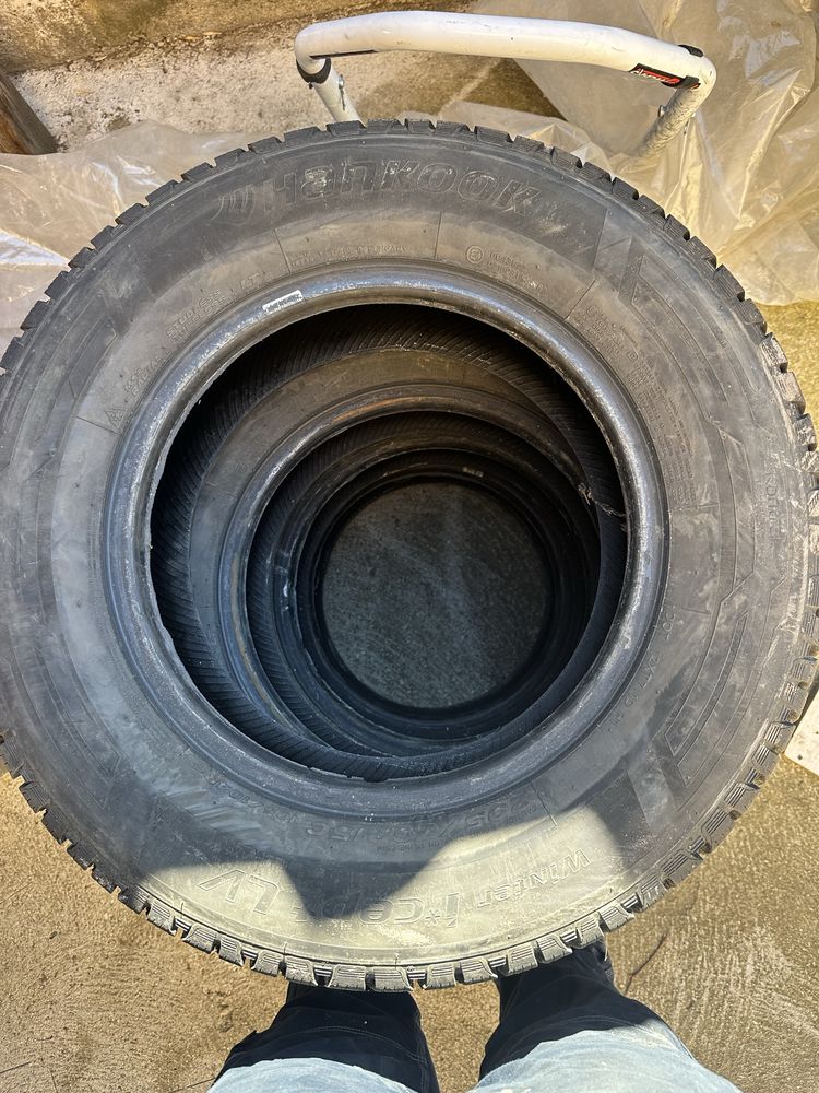 Зимни гуми HANKOOK Winter i*cept LV 205/70R15