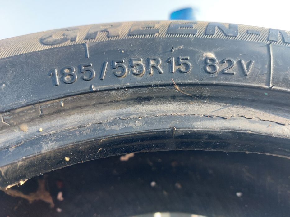 Продаются бу покрышки на Гранту 185/55 R15