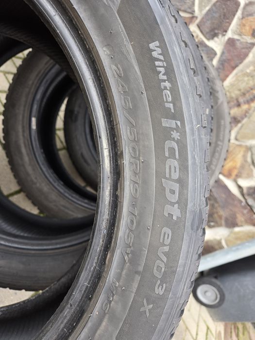 Hankook/ Michelin R19