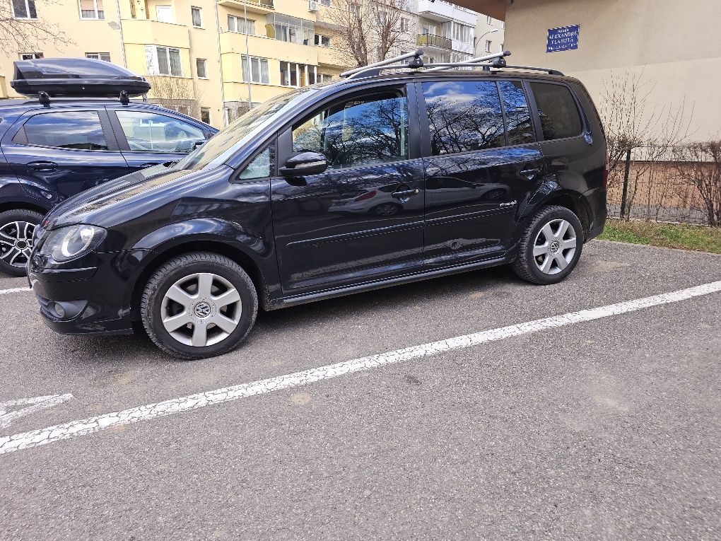 Vw touran freestyle ,dsg,7 locuri,2010