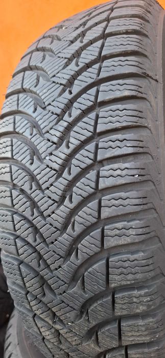 4бр. 175/65/14 Michelin 6.7mm грайфер, дот 17г. Безплатен монтаж