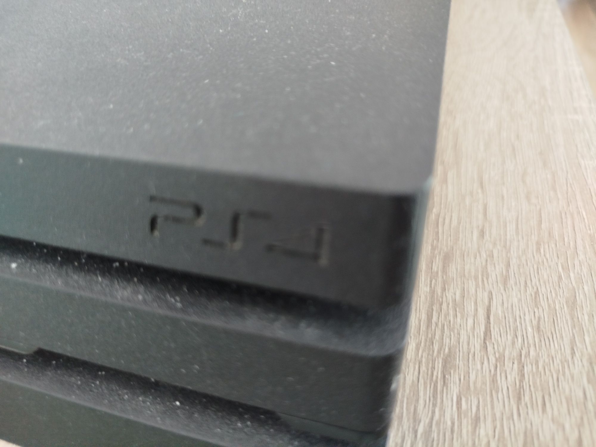 Playstation 4 pro Плейстейшън 4 про игри gta v Minecraft и контролер