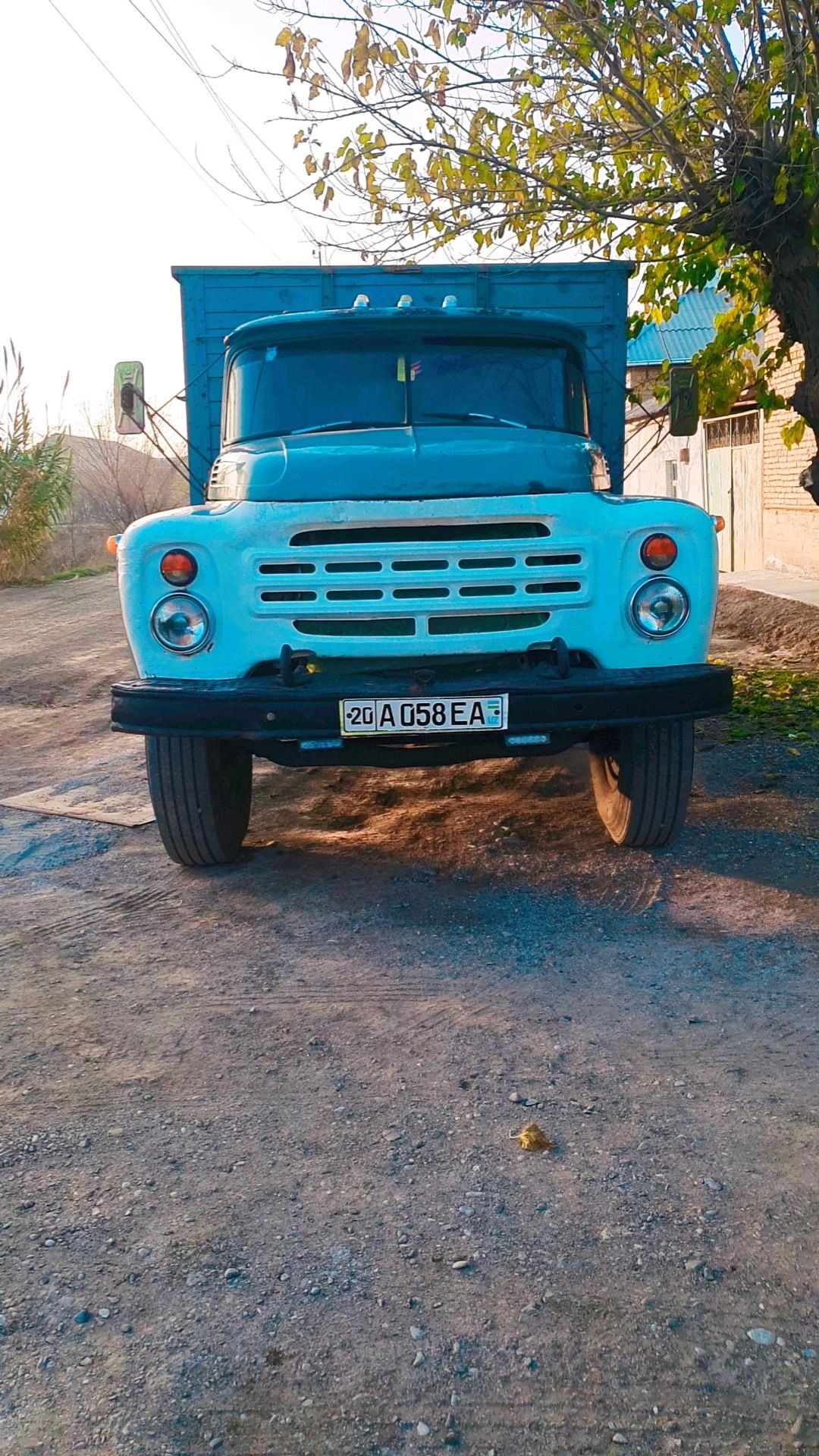 Zil 130 sotiladi yili 87 8000$