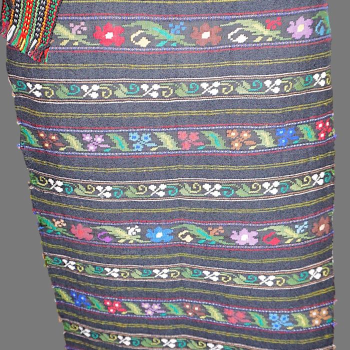 Costum popular autentic vechi , port popular oltenesc L-XL