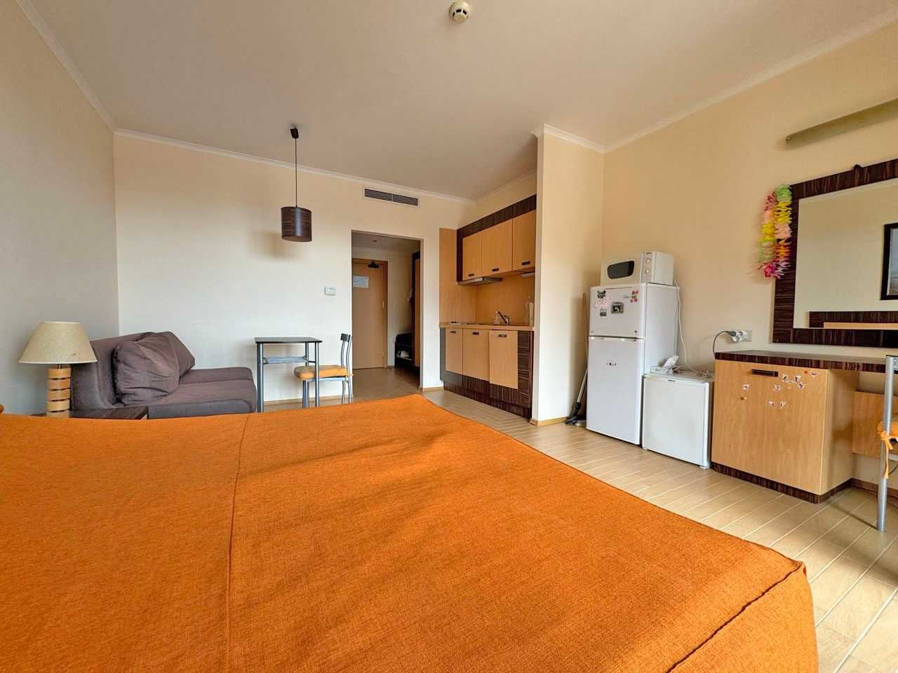Продава се Едностаен апартамент в к.к. Слънчев бряг - 50 кв.м за 1510 €/кв.м - Снимка #4