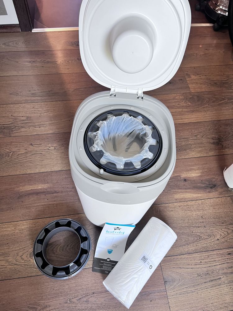 Cos scutece Tommee Tippee click& twist+ rezerve 200m