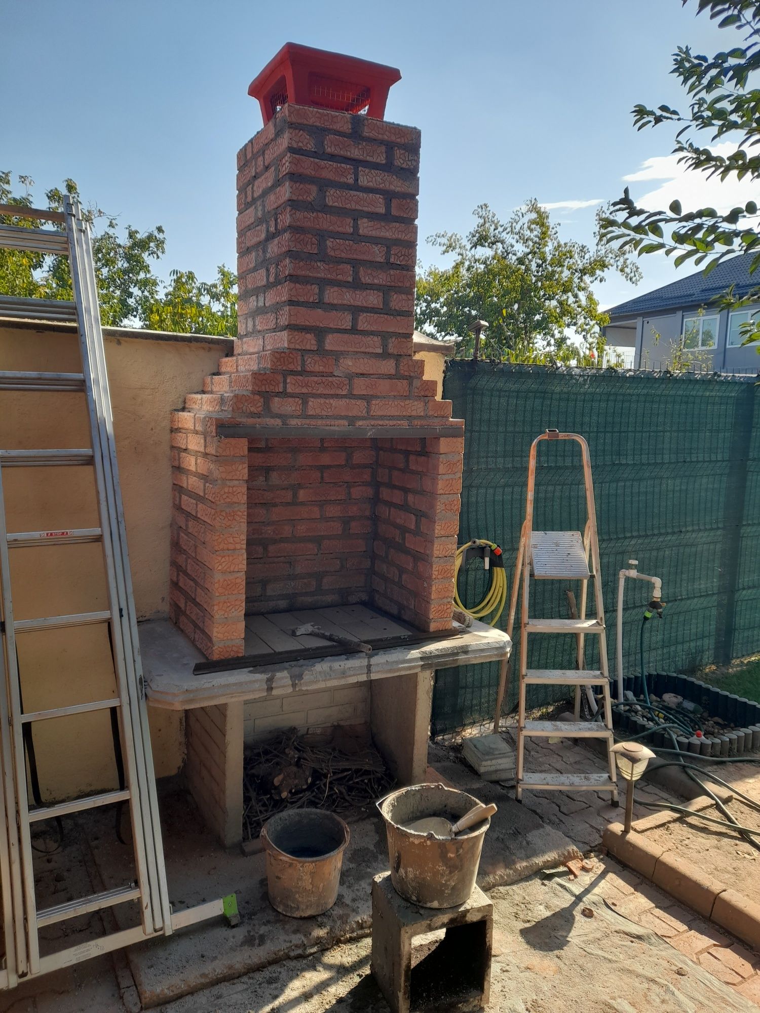 Executam gratare simple,doar modele rustice