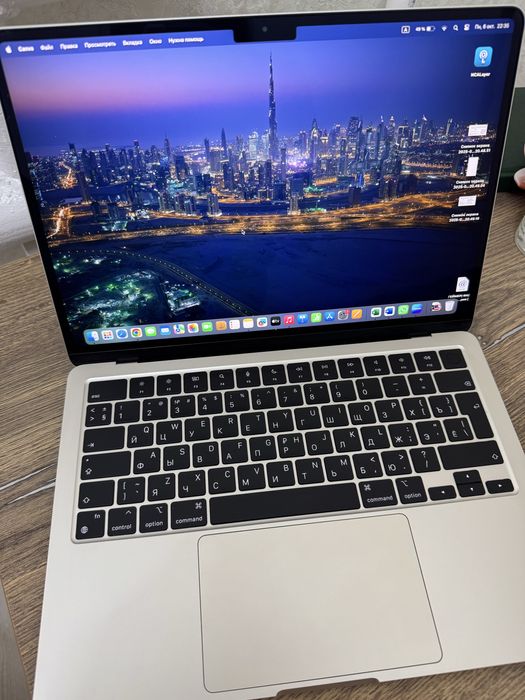 MacBook Air M3 (2024)