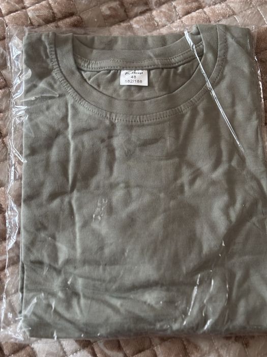 Продаю уставную форму в цвете мультикам