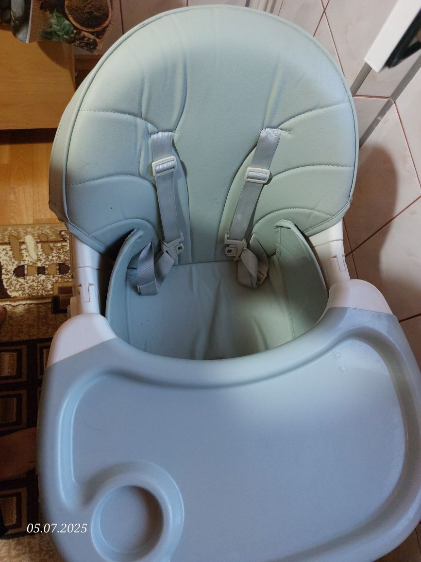 Scaun de masa 4 in 1 pliabil