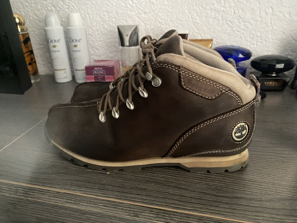 Продавам обивки Timberland