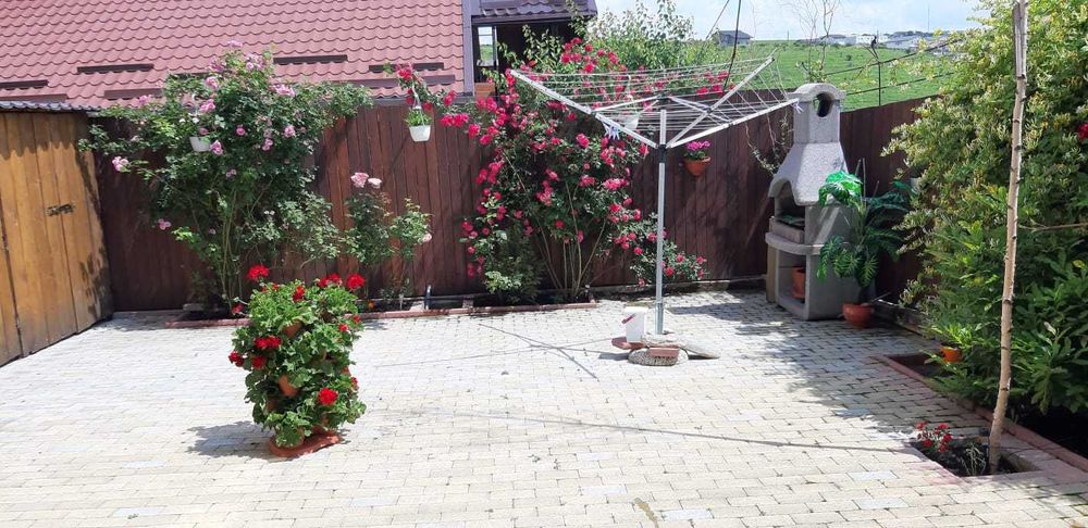 Apartament de 135 mp, 250 mp gradina, 3 locuri de paracare - 179 000E